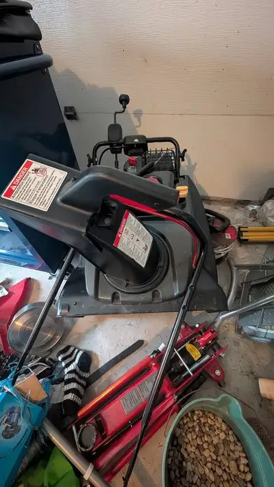 Souffleuse à vendre, View more