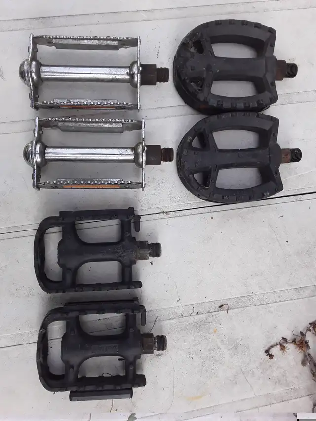 Pieces velo varies various bike parts in Frames & Parts in Laval / North Shore - Image 10