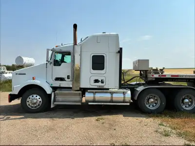 2012 Kenworth T800 — 845,000 km — MINT, VERY CLEAN & READY TO WORK 2012 Kenworth T800, white, 845,00...