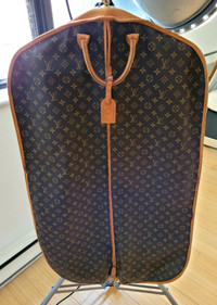 HOUSSE POUR VÊTEMENT DE VOYAGE LOUIS VUITTON ORIGINAL