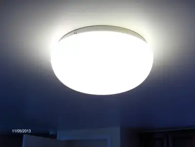 lumière fluorescent blanc, View more