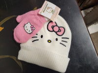 Sanrio Hello Kitty Hat and Mitten Set NEW
