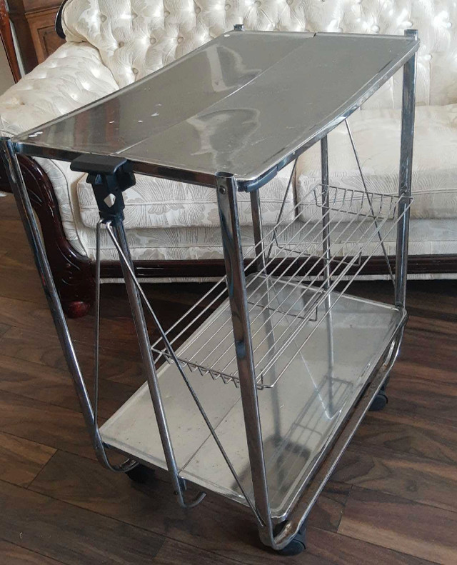 Metal table and tray. in Industrial Shelving & Racking in Edmonton - Image 2