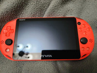 PS Vita 2000