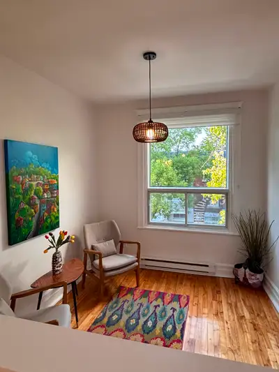 Renovated 3-½ close to Monk/Jolicoeur Metro stations