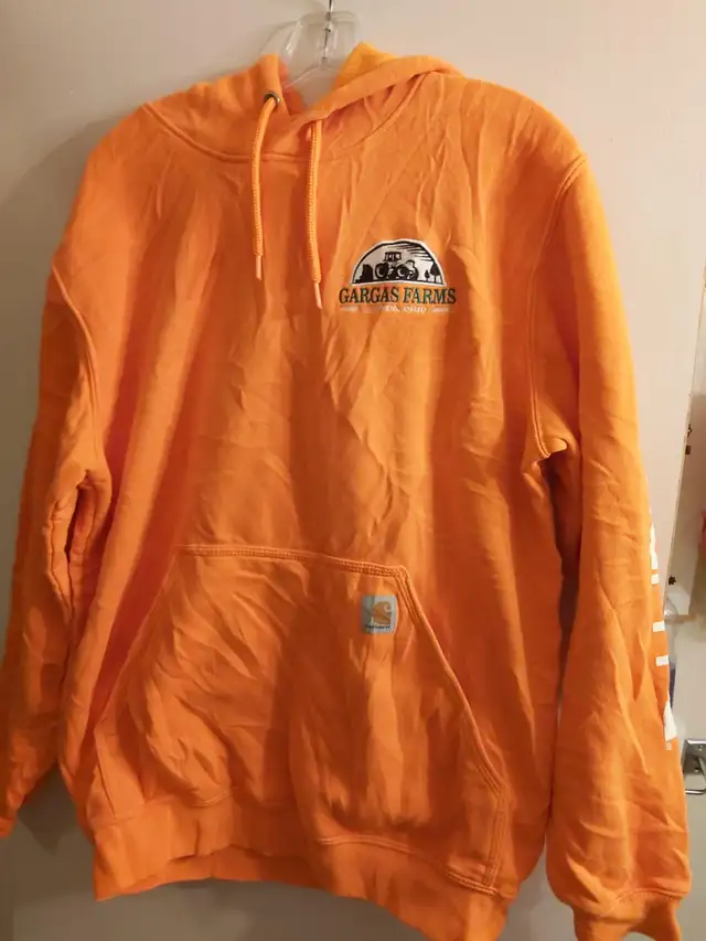 Carhartt Orange Hoodie Farm Branded Vibrant Rare in Men's in Kingston - Image 7