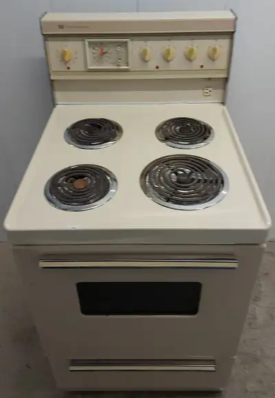 24" WHITE-WESTINGHOUSE APARTMENT STOVE, View more