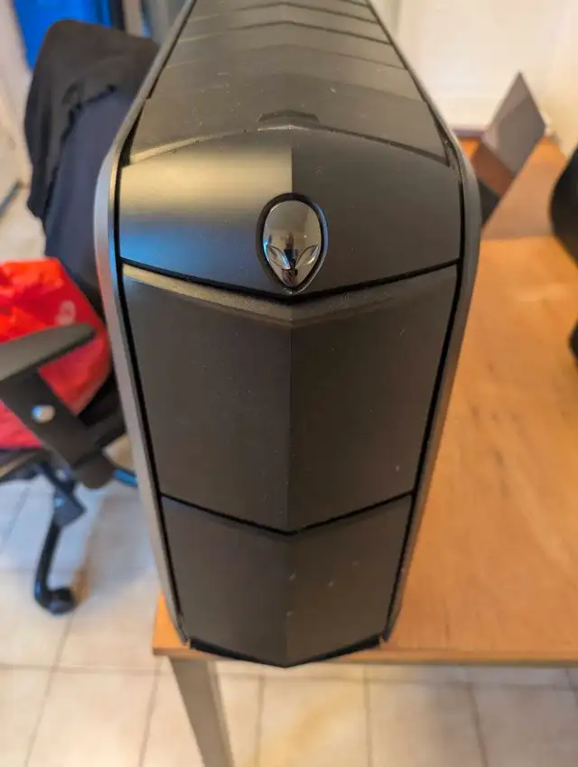Dell Alienware Aurora R4 ALX in Desktop Computers in City of Toronto - Image 2