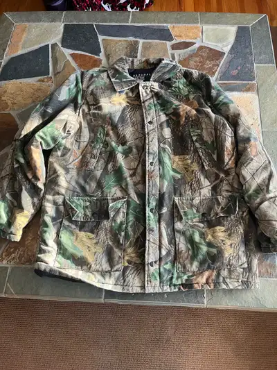 Natural Habitat Jacket Size XL, View more