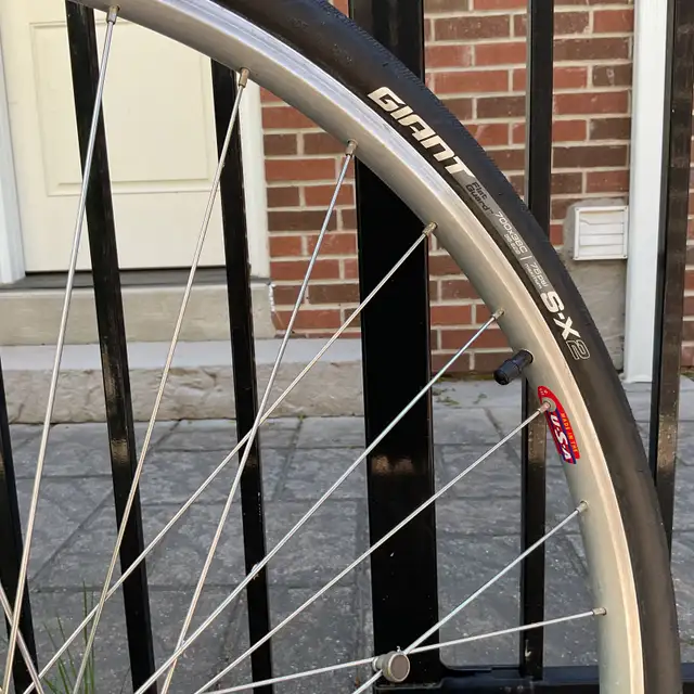Trek Multitrack 730 bike - steel frame in Cruiser, Commuter & Hybrid in Oakville / Halton Region - Image 7