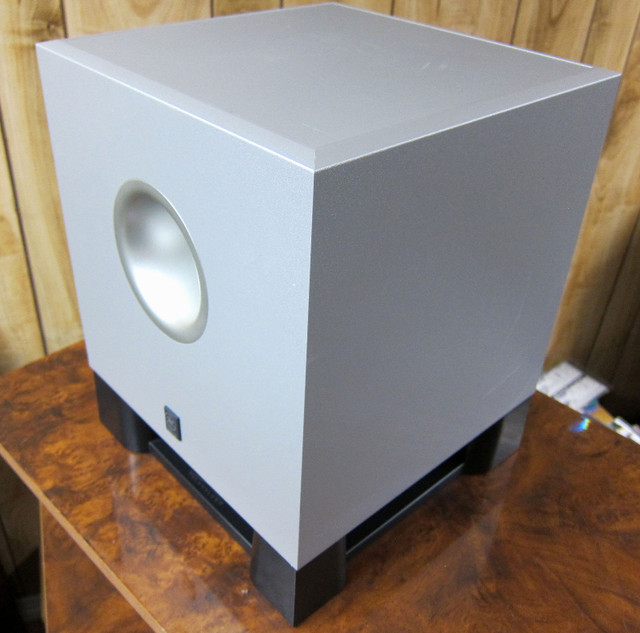 YAMAHA YST-SW011 SUB QD-BASS ACTIVE SUBWOOFER EXCELLENT SOUND! in Speakers in Ottawa - Image 4