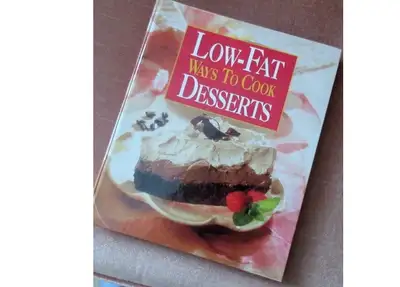 Cooking Light ...  LOW- FAT WAYS to COOK ... DESSERTS ..., View more