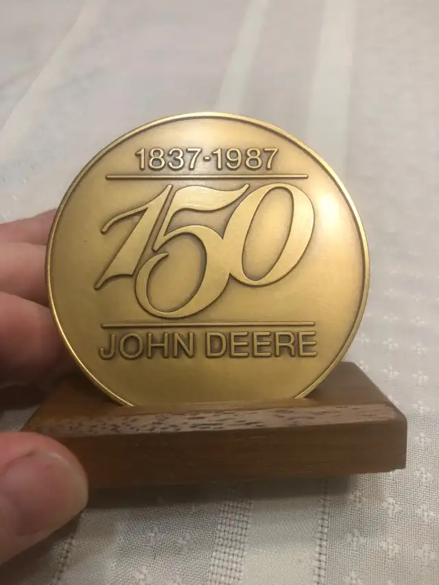 1987 John Deere 150 year Desktop Medallion w/wood Stand Advertis in Arts & Collectibles in Regina - Image 10