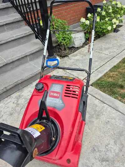 Toro 721RC snow blower 21", View more