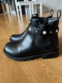 Girls Size 13 Ankle Boots 