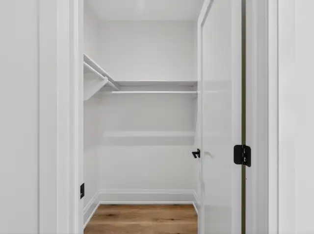 2 Bed, 2 Bath Apartment - 28 Norcross Road, Unit 3 in Long Term Rentals in City of Toronto - Image 13