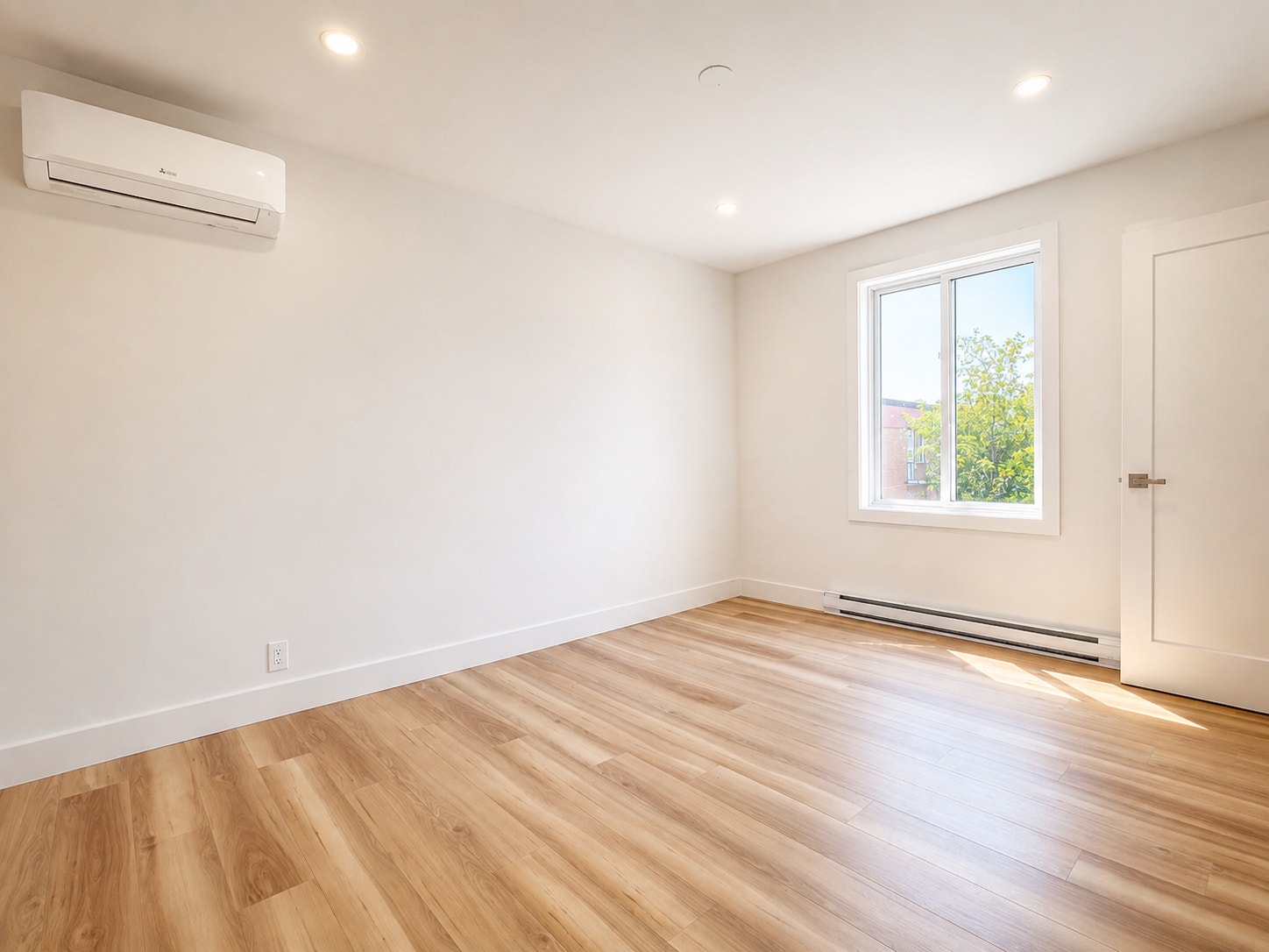 5200 West Hill Avenue — photo 2