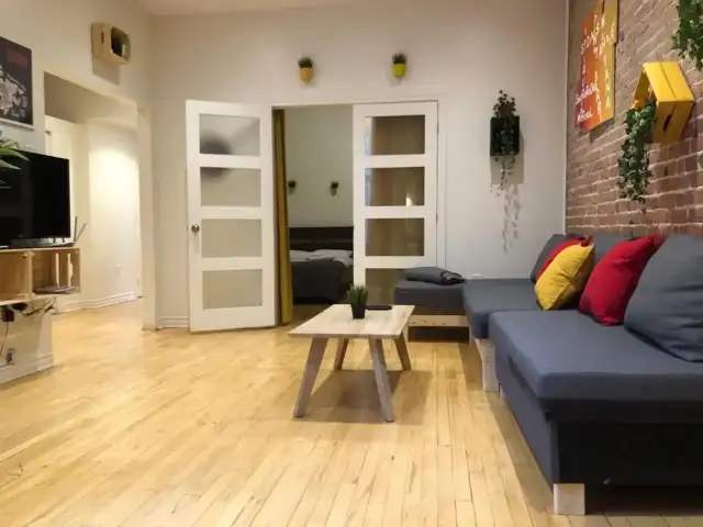 Beautiful 4BD 3BA Home in Trinity Bellwoods! in Ontario in Canada - Image 3