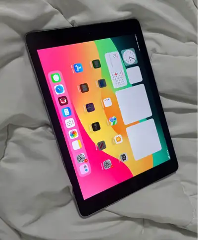 Apple iPad 6th Generation Pristine Condition 2023, View more