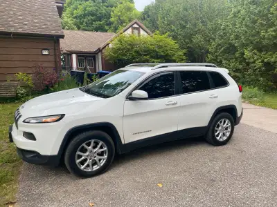 3.2L V6 with CommandView sunroof, cold weather package, comfort & convenience package, includes wint...