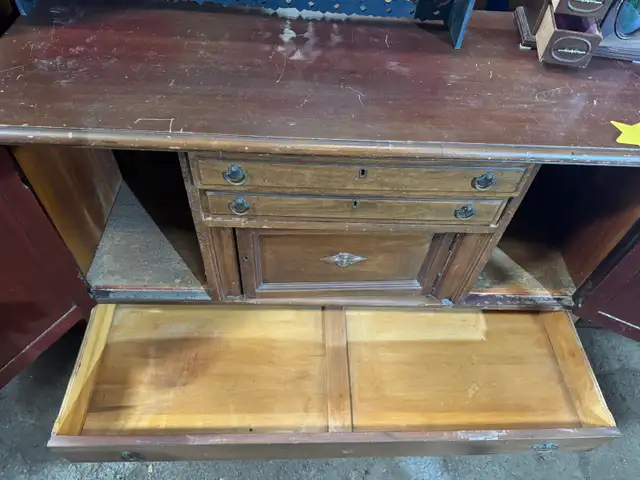 Antique Wooden Cabinet Box in Hutches & Display Cabinets in Ottawa - Image 7