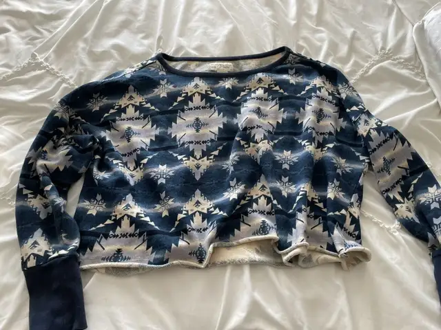 Denim and supply women’s cropped shirt   in Women's - Tops & Outerwear in Edmonton - Image 3