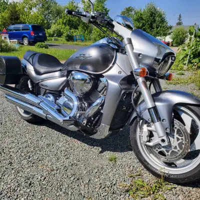 Very strong running bike, freshly inspected with 19,300 kms, fresh oil change. Has Viking saddle bag...