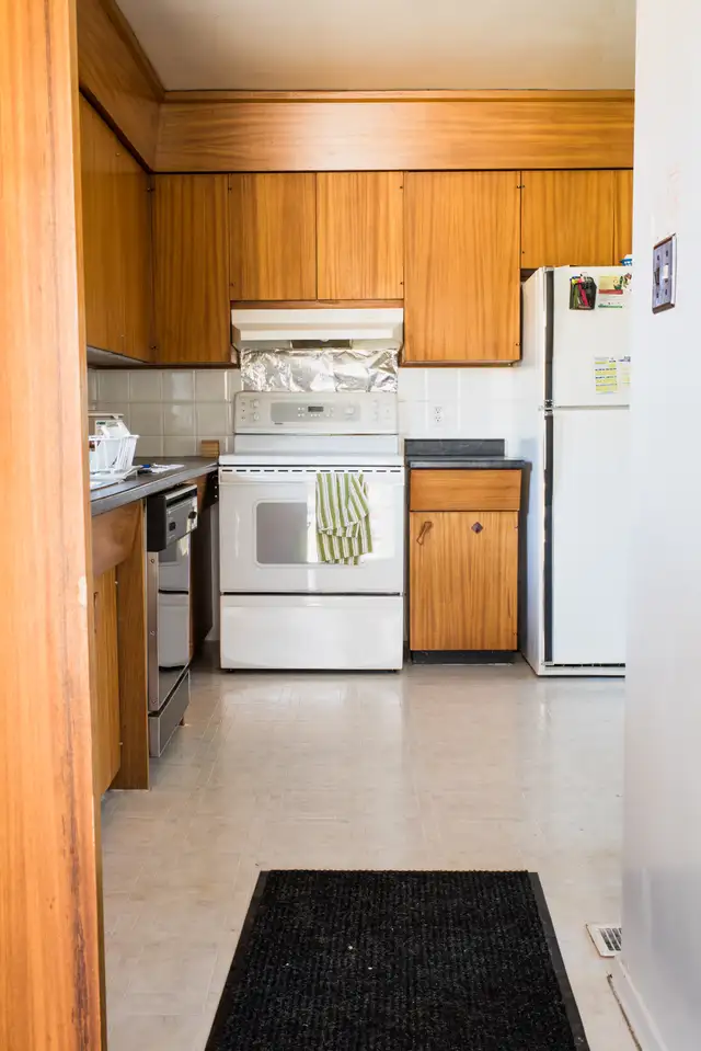 $680 7 Rooms Student rental housing near University of waterloo in Long Term Rentals in Kitchener / Waterloo - Image 11