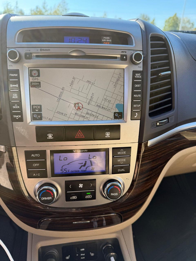 Hyundai Santa Fe in Cars & Trucks in North Bay - Image 2