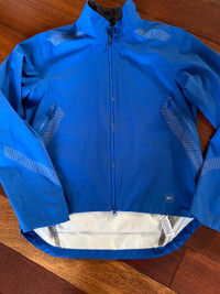 MEC Mens Medium Waterproof Running/Cycling Jacket. 