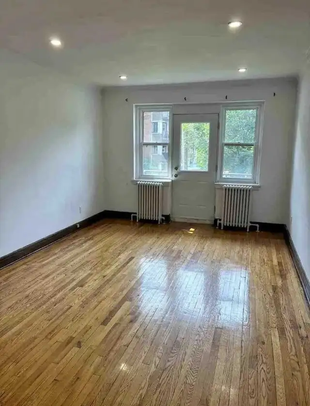 Bright 4 1/2 Apartment by Loyola For Rent/Lease, Cession de Bail in Long Term Rentals in City of Montréal - Image 3