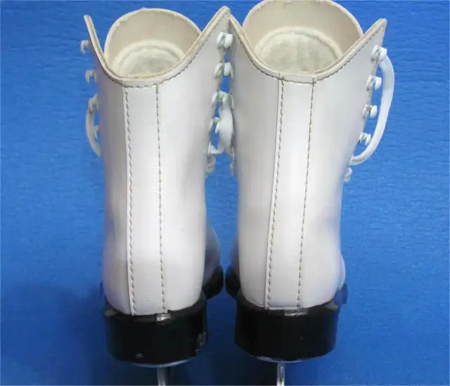 New LANGE Skates Size-5 (inner length 20.5cm/8.1'') Dwight in Skates & Blades in Muskoka - Image 9