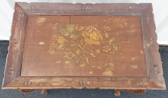 QUAINT SMALL VINTAGE TABLE63005667154817121