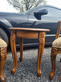 3 piece antique set. 2 chairs and a table