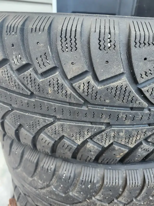 Winter tires on steel wheels, like new in Tires & Rims in Peterborough - Image 3