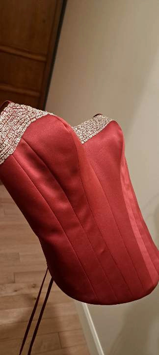 Robe de grandes occasions dans Femmes - Robes et jupes  à Trois-Rivières - Image 3