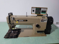 Industrial automatic sewing machine