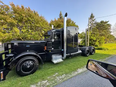 2020 389 Peterbilt Paccar mx13 850,000 km. (Still working will go up) 260 wheelbase 3:55 gears 11r 2...