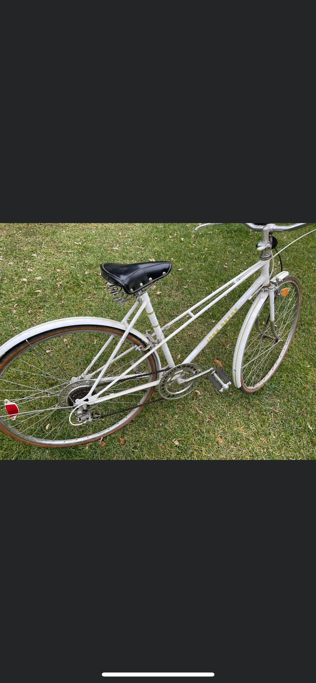  Vintage John Deere bikes in Arts & Collectibles in Prince Albert - Image 3