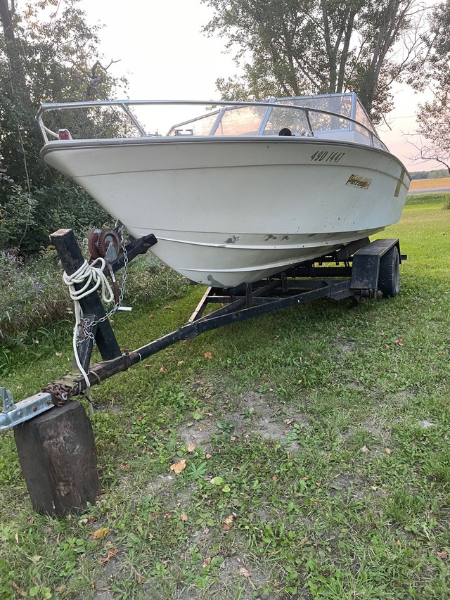 Project boat with trailer Powerboats & Motorboats Ottawa Kijiji