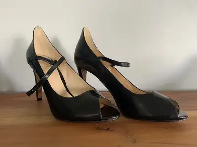 Women's Shoes, View more