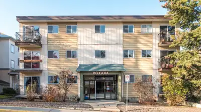 2 Beds 1 Bath Apartment in Salmon Arm