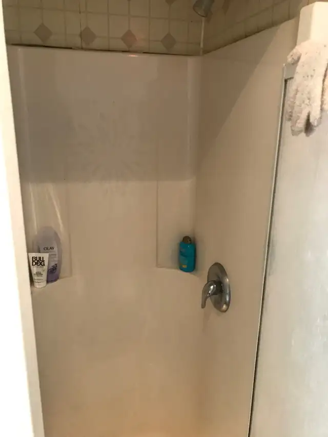 ATTENTION UTM STUDENTS!! ROOM IN EXCELLENT LOCATION  (TAKEN) in Room Rentals & Roommates in Mississauga / Peel Region - Image 4