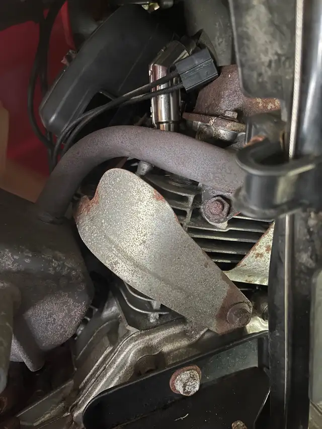 Professional engine repair in Snowblowers in Oshawa / Durham Region - Image 5