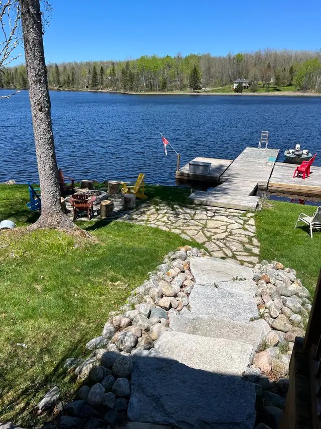 Gorgeous 4 Season Waterfront Cottage For Rent in Ontario in Canada - Image 11