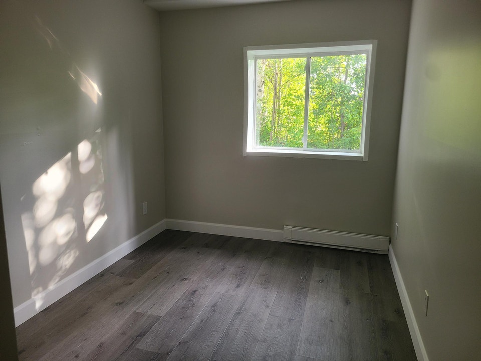 2 Bedroom Apartment in Birchaven 4