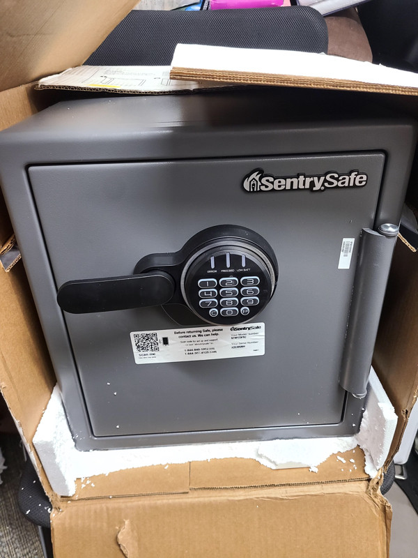 SentrySafe X-Large Digital Fire/Water Safe Model: SFW123FSC BNIB in Other Business & Industrial in City of Toronto