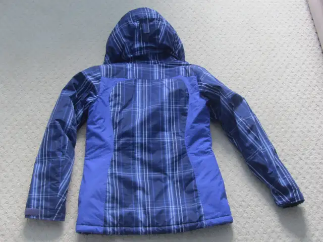 Gently Used Women's Columbia Winter Jackets - XS or Small in Women's - Tops & Outerwear in Kitchener / Waterloo - Image 8