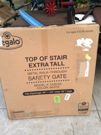 NEW Top of stair extra wide safety gate for sale