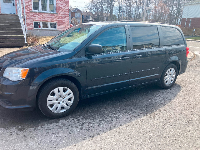 Dodge Grand Caravan 2014 camper conversion Vanlife dans Autos et camions  à Saint-Jean-sur-Richelieu